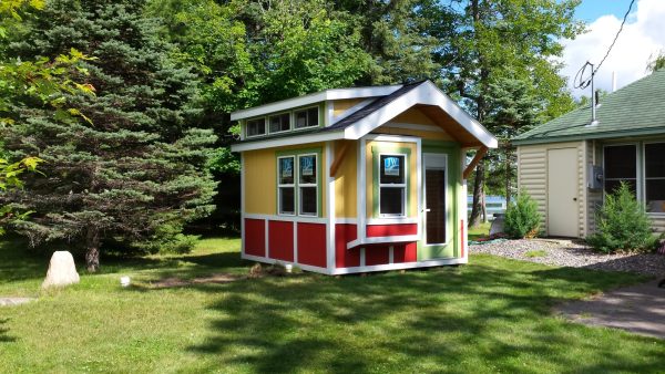 bunkhouse for vacation cabin in minneapolis minnesota
