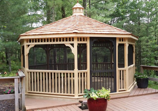 pine gazebo without pagoda