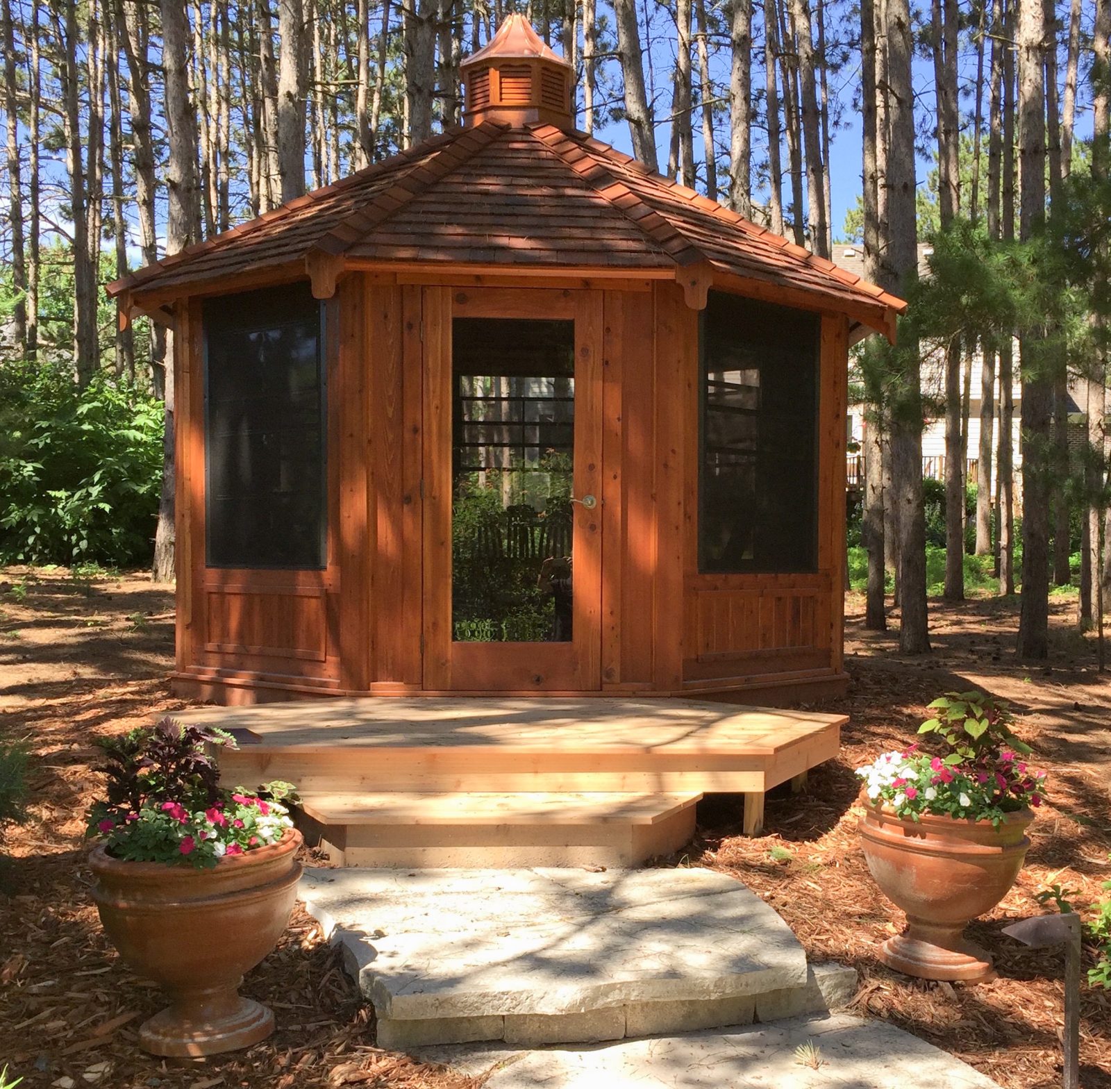 cedar wood gazedbos in hayward wi